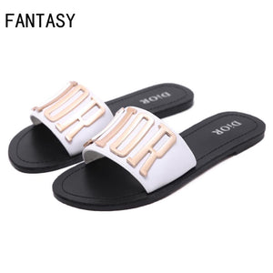 D!0 Flat Sandals